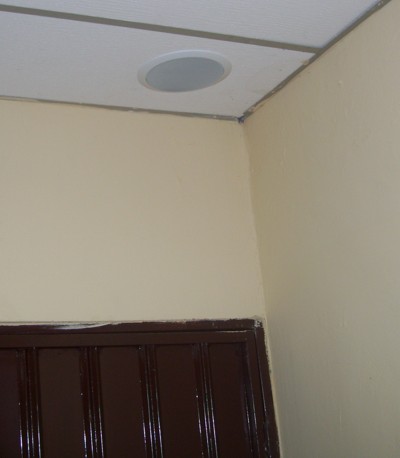 parlantes de techo HI-FI instalados